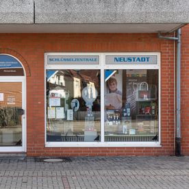 Schlüsselzentrale Neustadt Michael Binek Außenansicht
