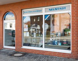 Schlüsselzentrale Neustadt Michael Binek von außen